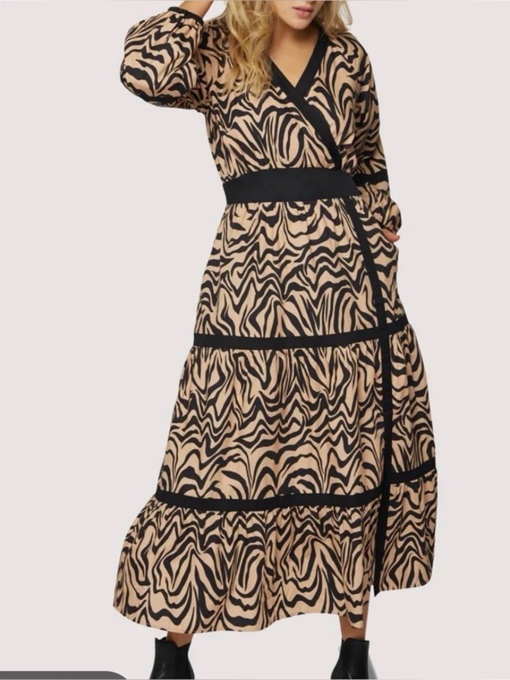 LOST & WANDER Zebra Cotton Maxi Dress! Long Sleeve! New w/o tag! Gorgeous! Small